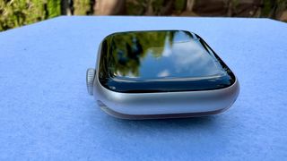 Apple Watch S7 45mm GPS + Cell Aluminio Dorado