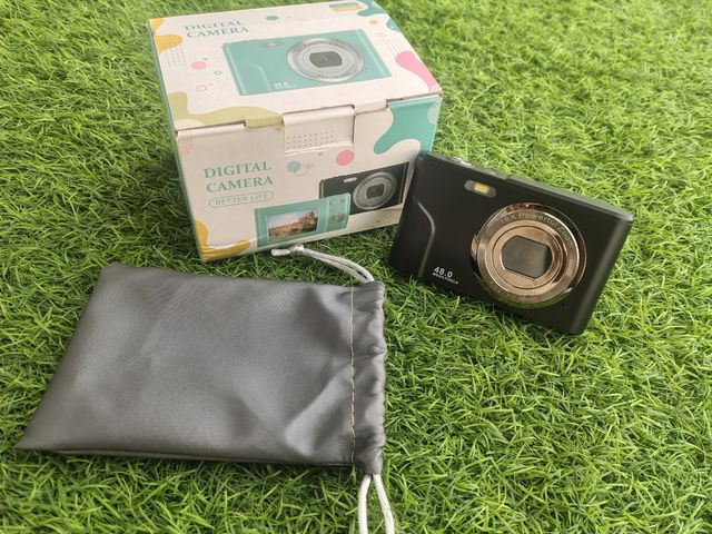 Cámara Digital Negra 48MP Zoom 16X