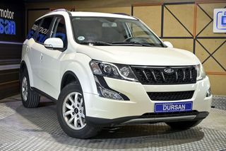Mahindra XUV 500   FWD 4X2 W6 