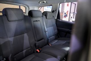 Mahindra XUV 500   FWD 4X2 W6 