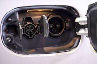 Mitsubishi Outlander   2.4 PHEV Kaiteki Auto 4WD 