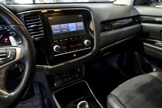 Mitsubishi Outlander   2.4 PHEV Kaiteki Auto 4WD 