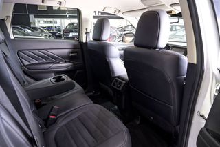 Mitsubishi Outlander   2.4 PHEV Kaiteki Auto 4WD 