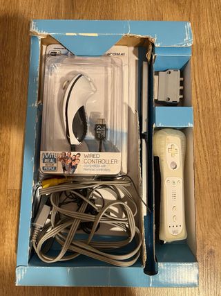 Consola Nintendo Wii Blanca + 4 Juegos