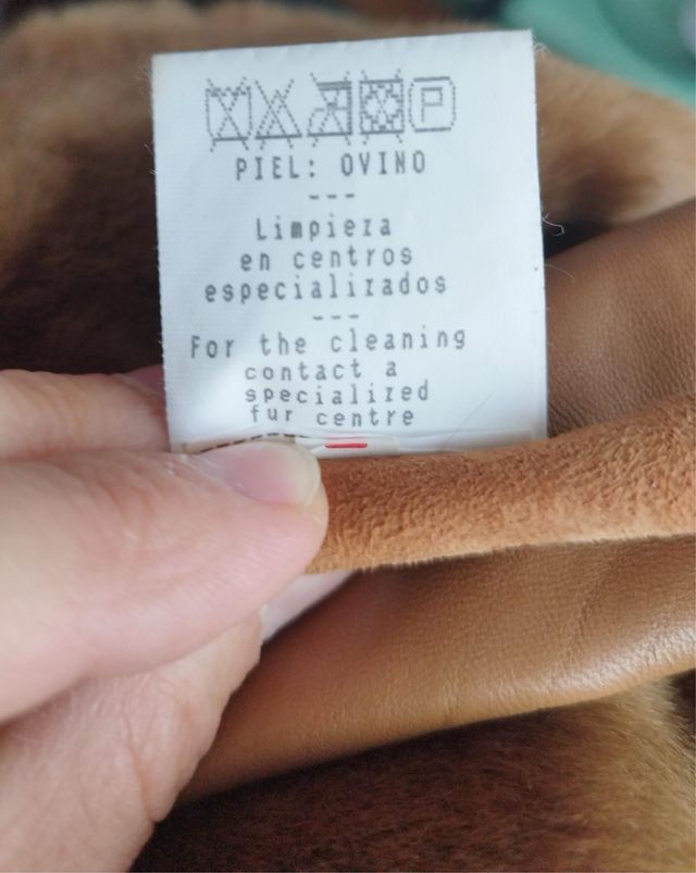 Abrigo de piel auténtica beige y marrón