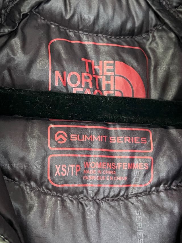 The North Face Puffer Jacket Gris