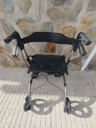 Andador plegable adulto 
