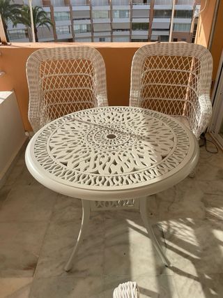 Conjunto mesa y 4 sillones terraza mimbre