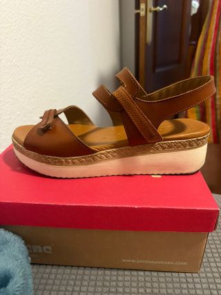 Sandalias Jordana Marrones