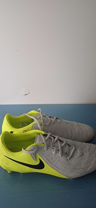 Botas de fútbol Nike