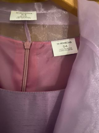 Vestido de fiesta morado con chaqueta de encaje