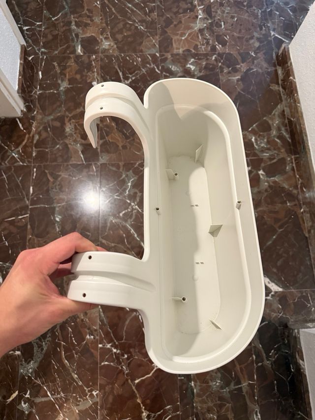 Tiesto balcón beige plástico