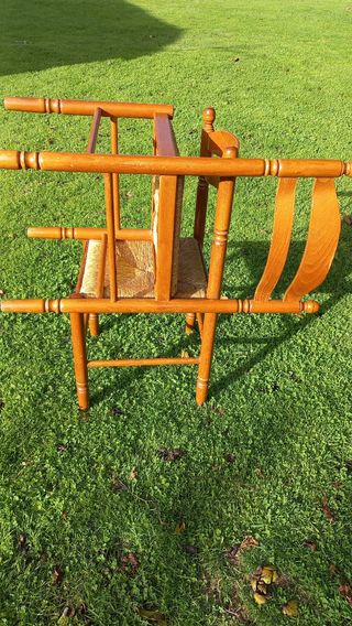 12 Sillas de Madera y Mimbre