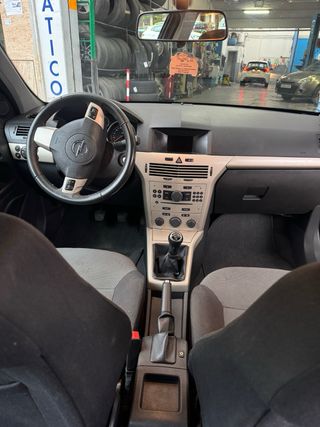 Opel Astra 2009