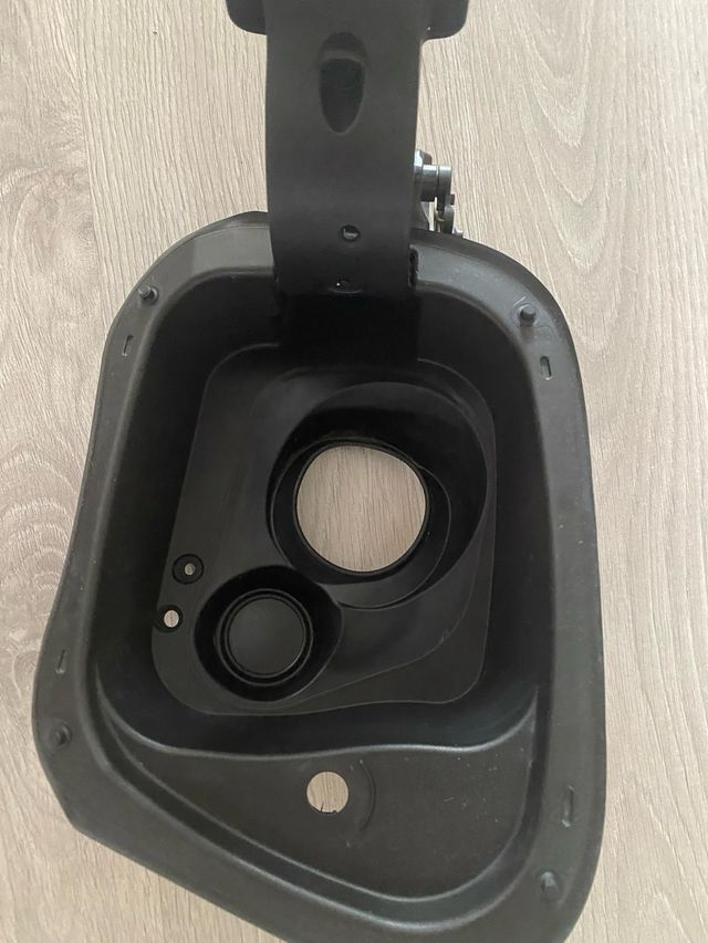 Caja de llenado ( tapón gasolina) Opel Crossland X