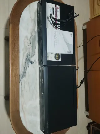 2 DVD's LG DVD Recorder VCR Combi