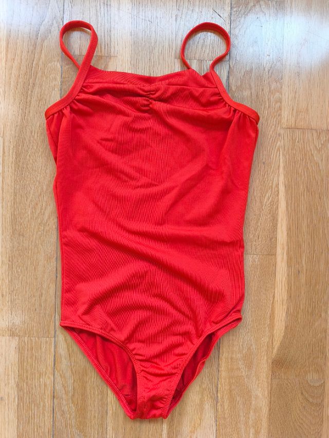 Body tirantes niña rojo (4-6 años)