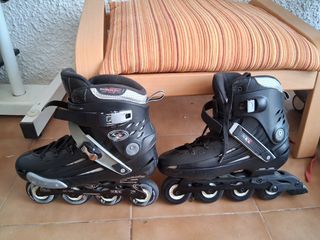 Patines Ajustables de color negro