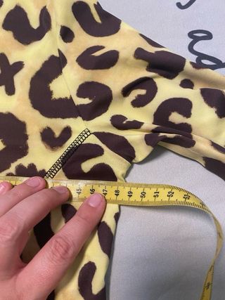 Camiseta manga larga leopardo amarilla