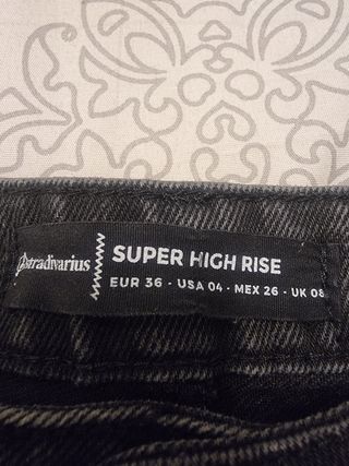 Shorts Stradivarius Talla 36 Negro