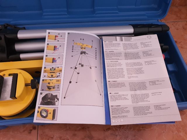 Nivel Láser con Trípode y Manual