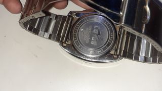 Reloj Lotus Negro y Plateado
