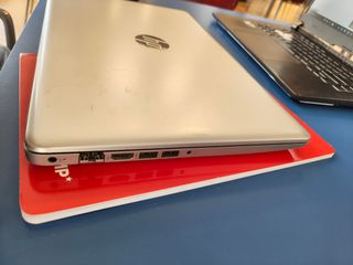 HP 15-db1033nq Plata 