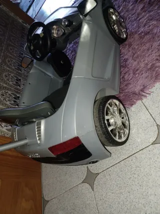 Coche de niños Audi gris