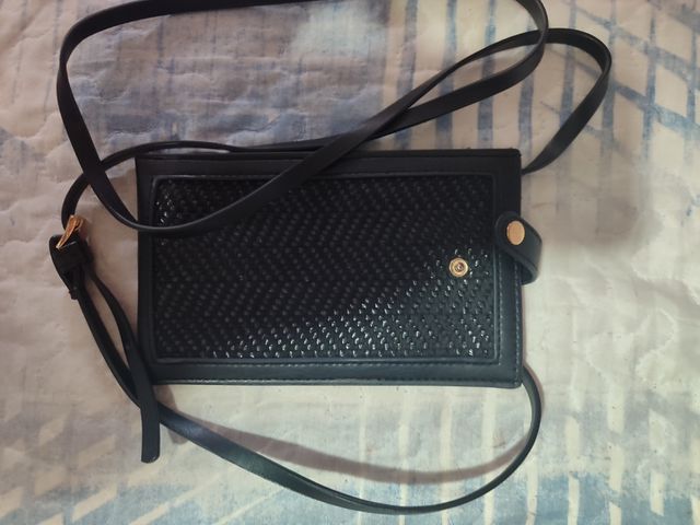 Bolso porta móvil negro