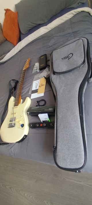 Guitarra Eléctrica  inteligente MOOER S800