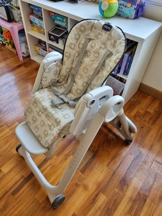 Trona Chicco Polly Progress 5