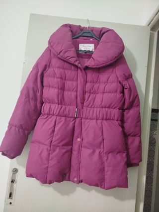 Abrigo morado acolchado mujer