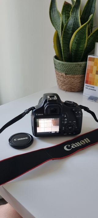 Canon 1100D + Objetivo 18-55mm + Funda +disparador