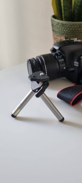 Canon 1100D + Objetivo 18-55mm + Funda +disparador