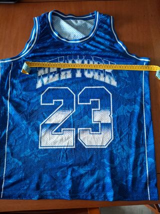 Camiseta y pantalón deportivo hombre