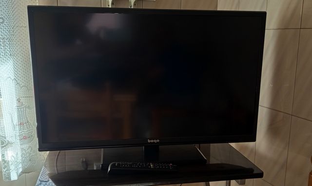 TV BOGO 32"