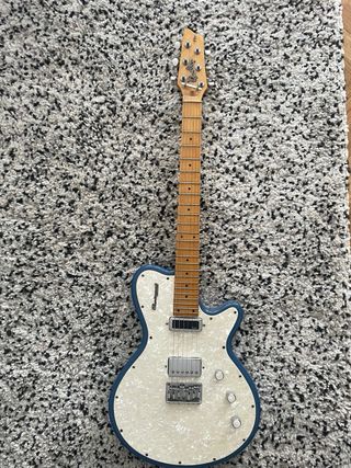 Guitarra Godin Radiator 