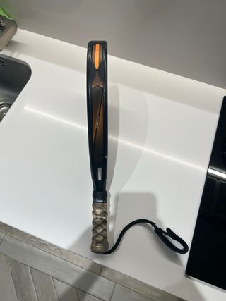 Bullpadel Vertex 04 Hybrid