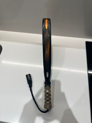 Bullpadel Vertex 04 Hybrid