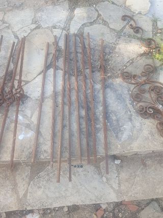 Barrotes de forja para vallas o rejas