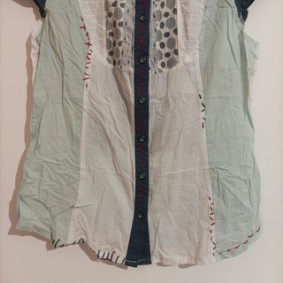 Camicia vintage con fantasia e paillettes 