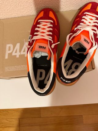 Zapatillas P448 Naranja y Rojo