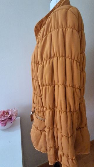 Chaqueta Purificación García Mistaza, acolchada