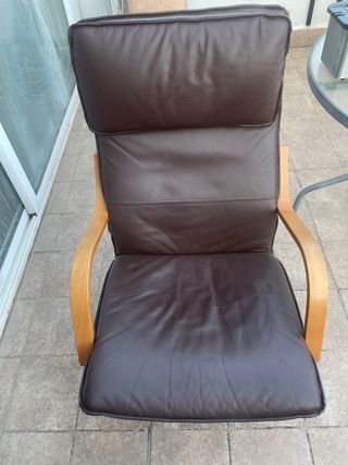 Butaca de cuero y madera