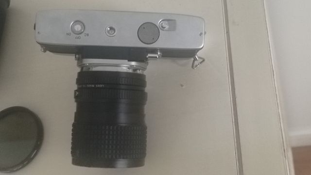 Cámara Minolta SRT303 + Objetivo Tokina 28-85mm