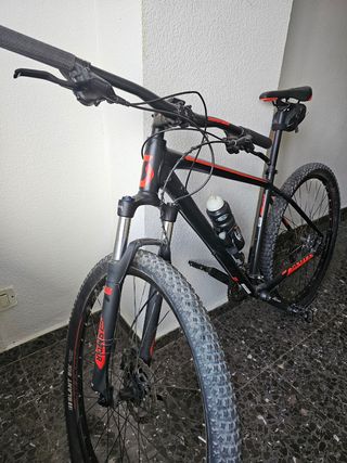 Bicicleta Scott Negra
