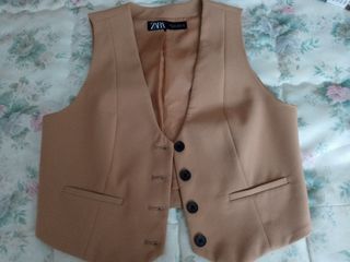 Chaleco Zara Talla S Camel