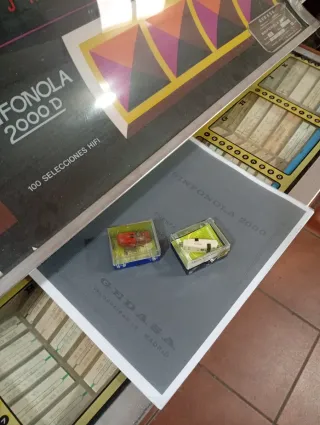 Sinfonolas 2000 de Gedasa. LAS DOS Y MEJORO PRECIO