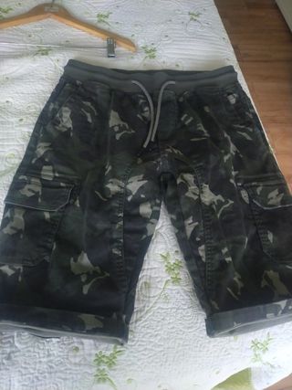 Bermuda militar INSIDE verde