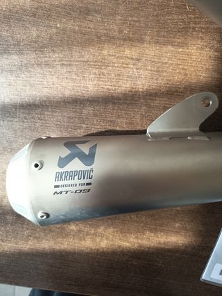 Escape Akrapovic Yamaha MT-09 Completo